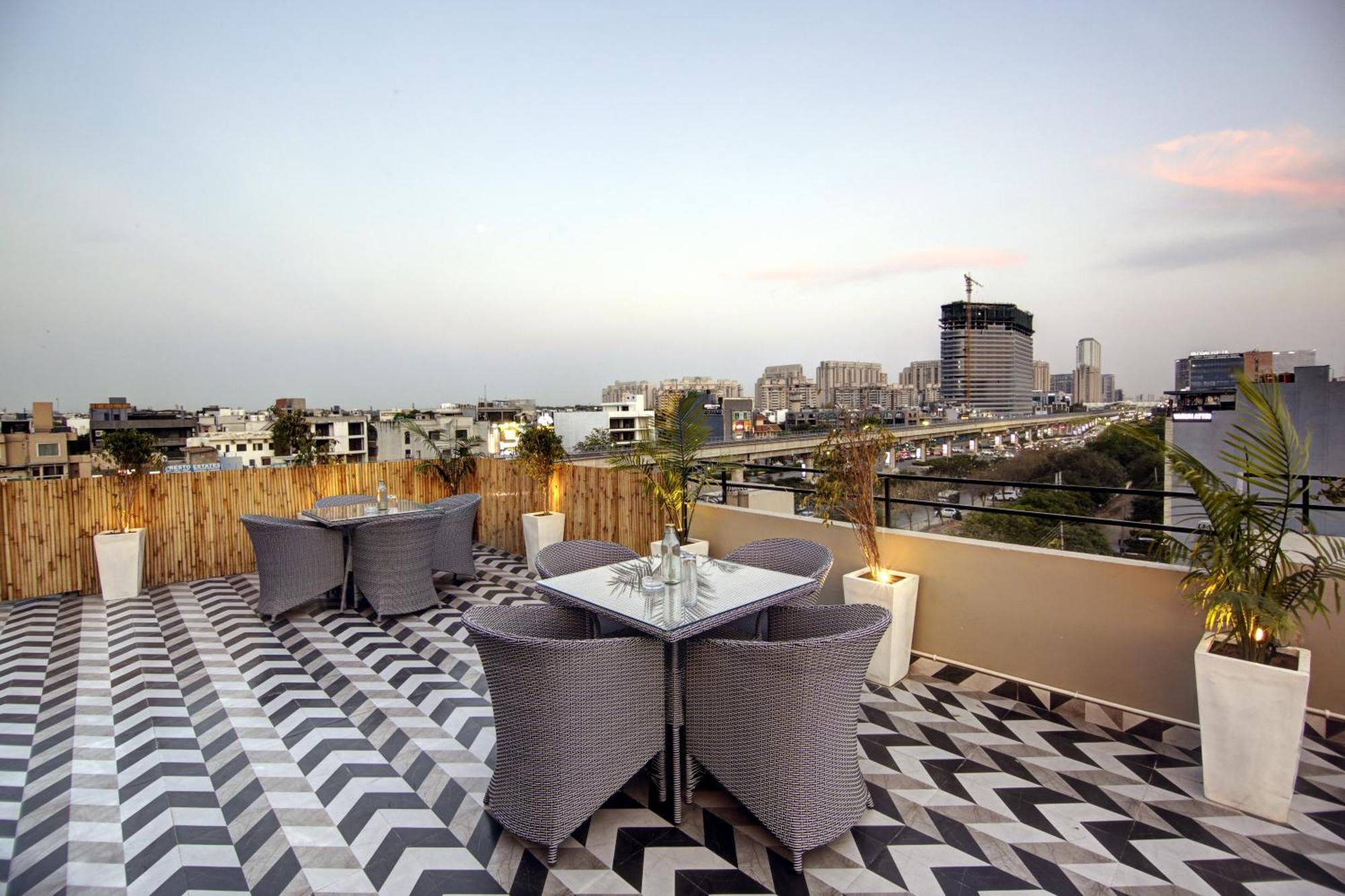 גורגאון Saltstayz Select - Golf Course Road מראה חיצוני תמונה