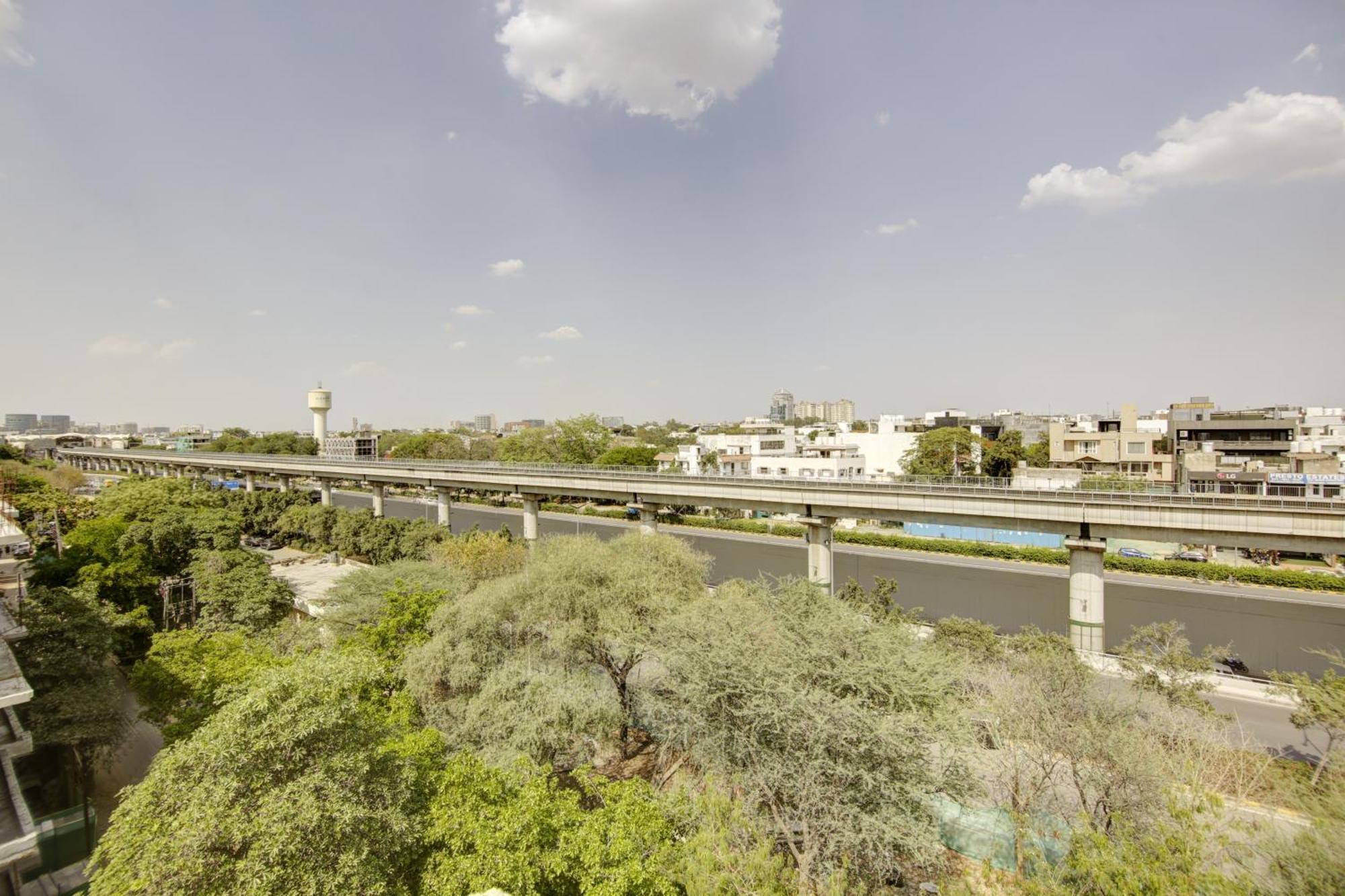 גורגאון Saltstayz Select - Golf Course Road מראה חיצוני תמונה